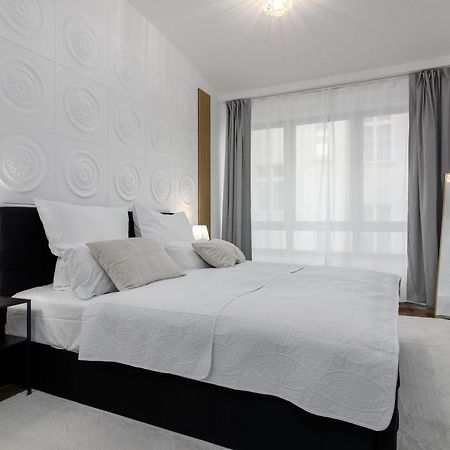 Highlife Apartment One Wiesbaden Wilhelmstrasse מראה חיצוני תמונה