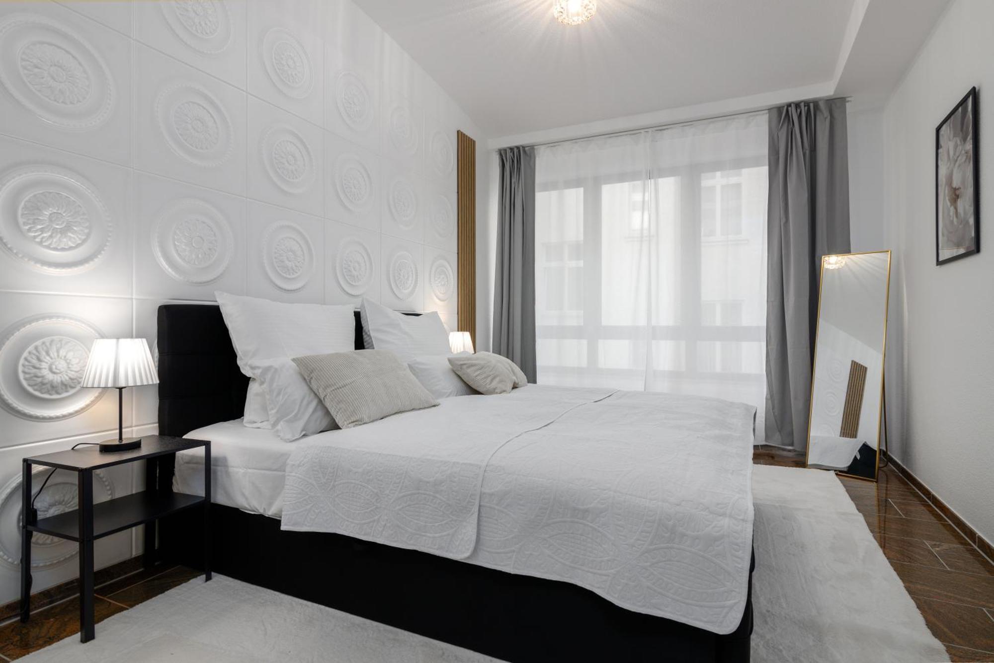 Highlife Apartment One Wiesbaden Wilhelmstrasse מראה חיצוני תמונה