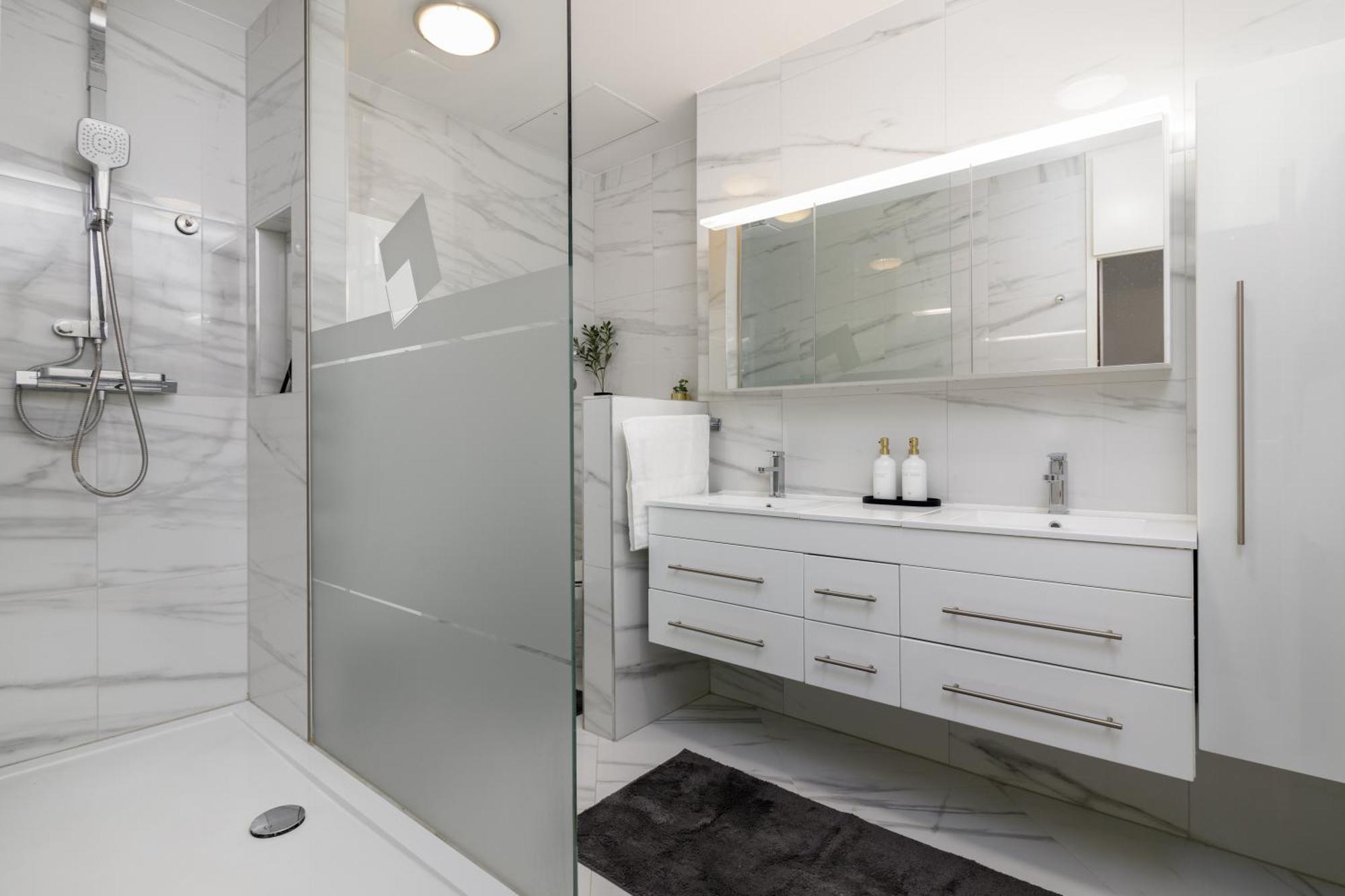 Highlife Apartment One Wiesbaden Wilhelmstrasse מראה חיצוני תמונה