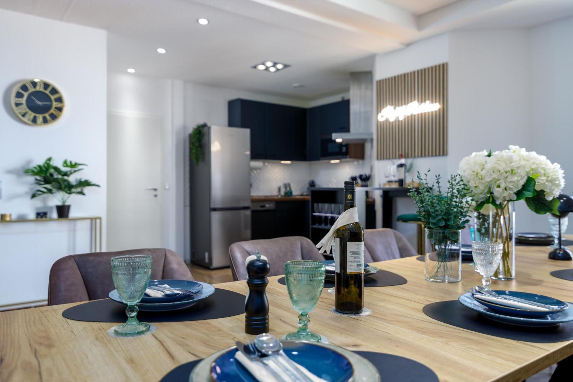 Highlife Apartment One Wiesbaden Wilhelmstrasse מראה חיצוני תמונה